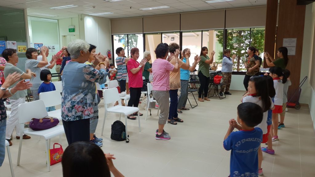 Having fun together with the Elderly at Esthers Seniors Activity Centre — photo 3