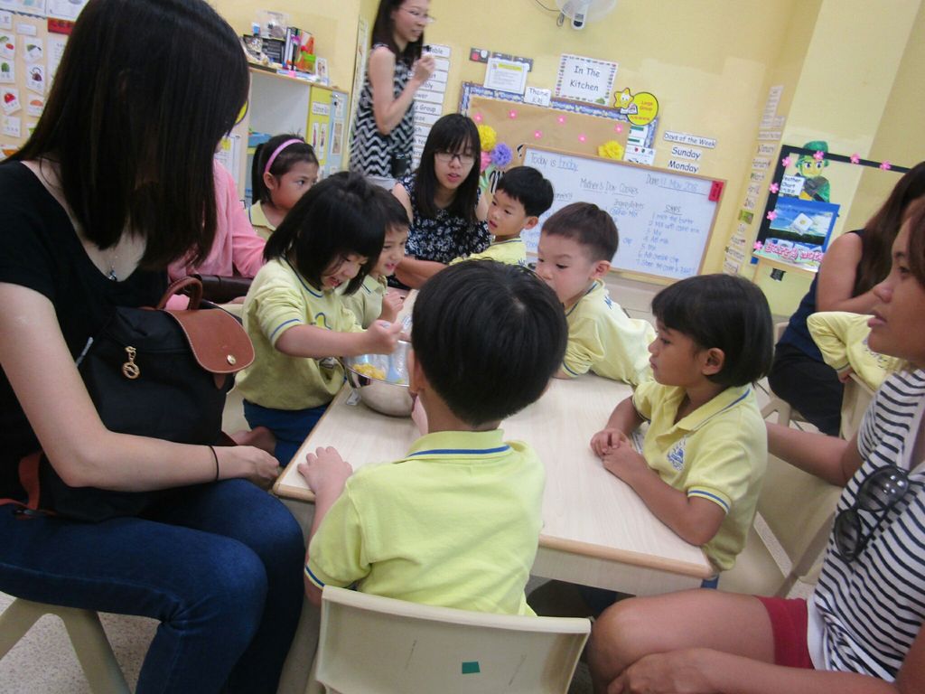 NurtureStars Punggol's Mother's Day Celebration! Connecting, Communicating and Caring through Cookie Making! — photo 3