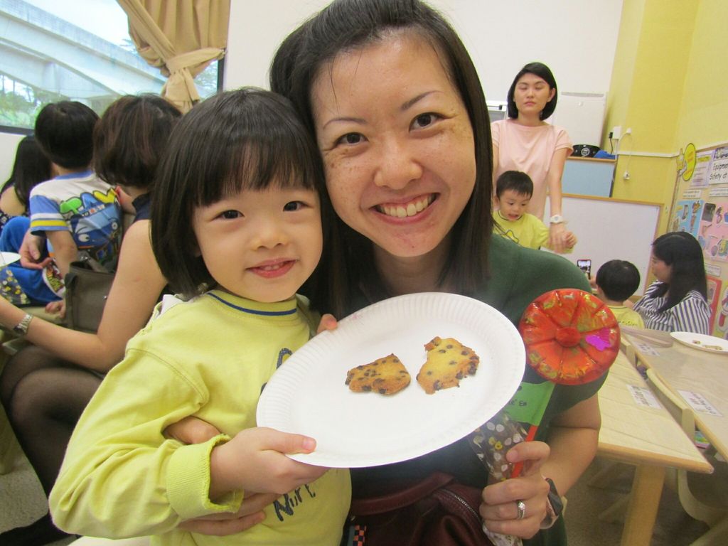 NurtureStars Punggol's Mother's Day Celebration! Connecting, Communicating and Caring through Cookie Making! — photo 1