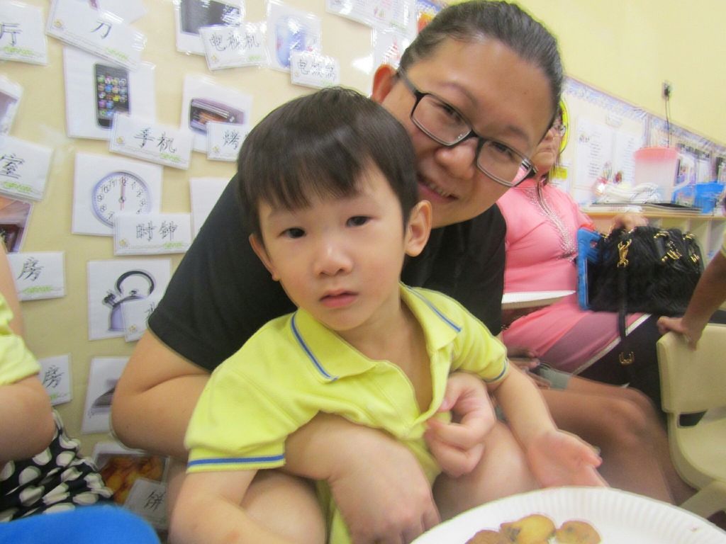 NurtureStars Punggol's Mother's Day Celebration! Connecting, Communicating and Caring through Cookie Making! — photo 4