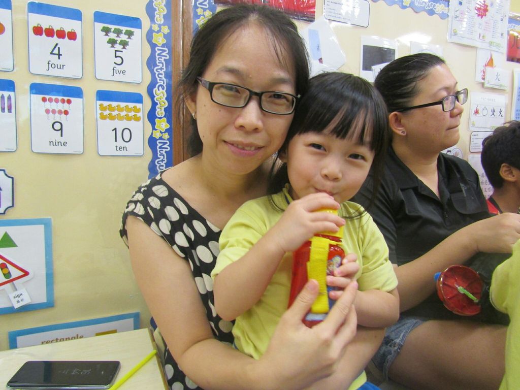 NurtureStars Punggol's Mother's Day Celebration! Connecting, Communicating and Caring through Cookie Making! — photo 9