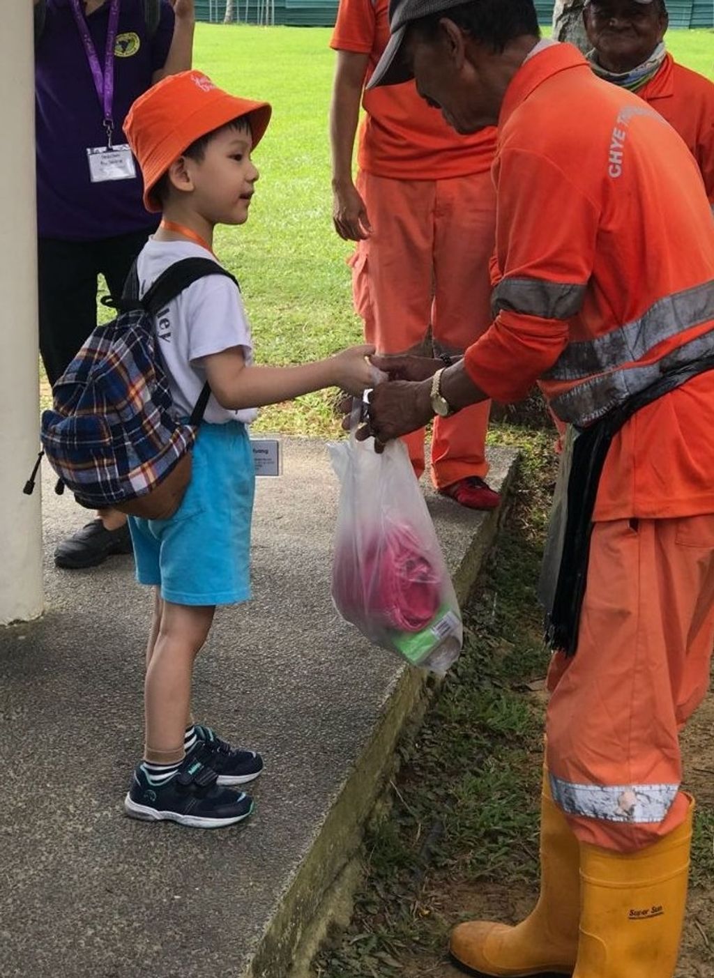GUARDIANS OF THE SEA (In collaboration with S. E. A. Aquarium and Pasir ris park/beach cleaners) — photo 3