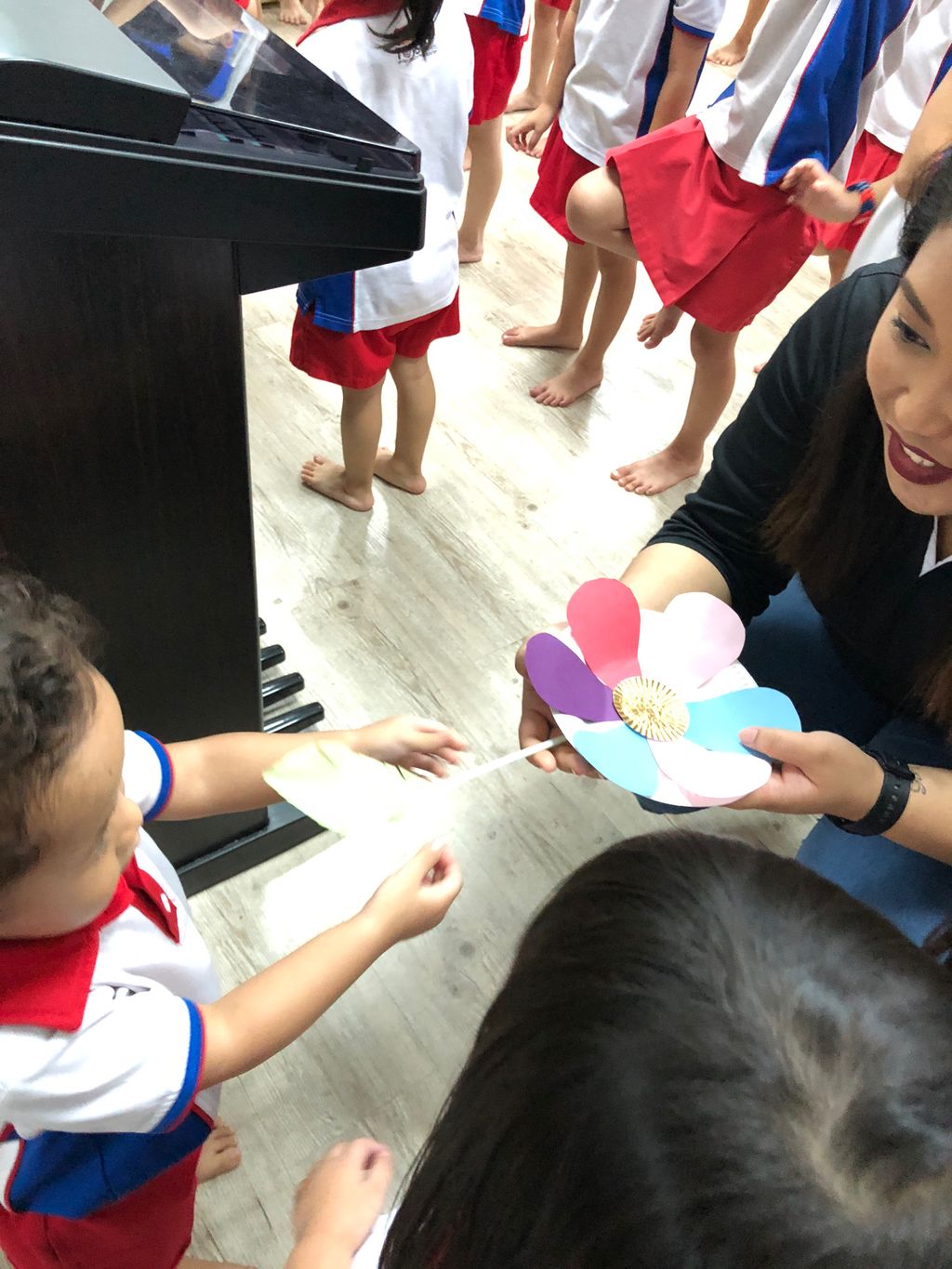 "Small Hands Big Hearts" - Kindness 3 - People around us — photo 7