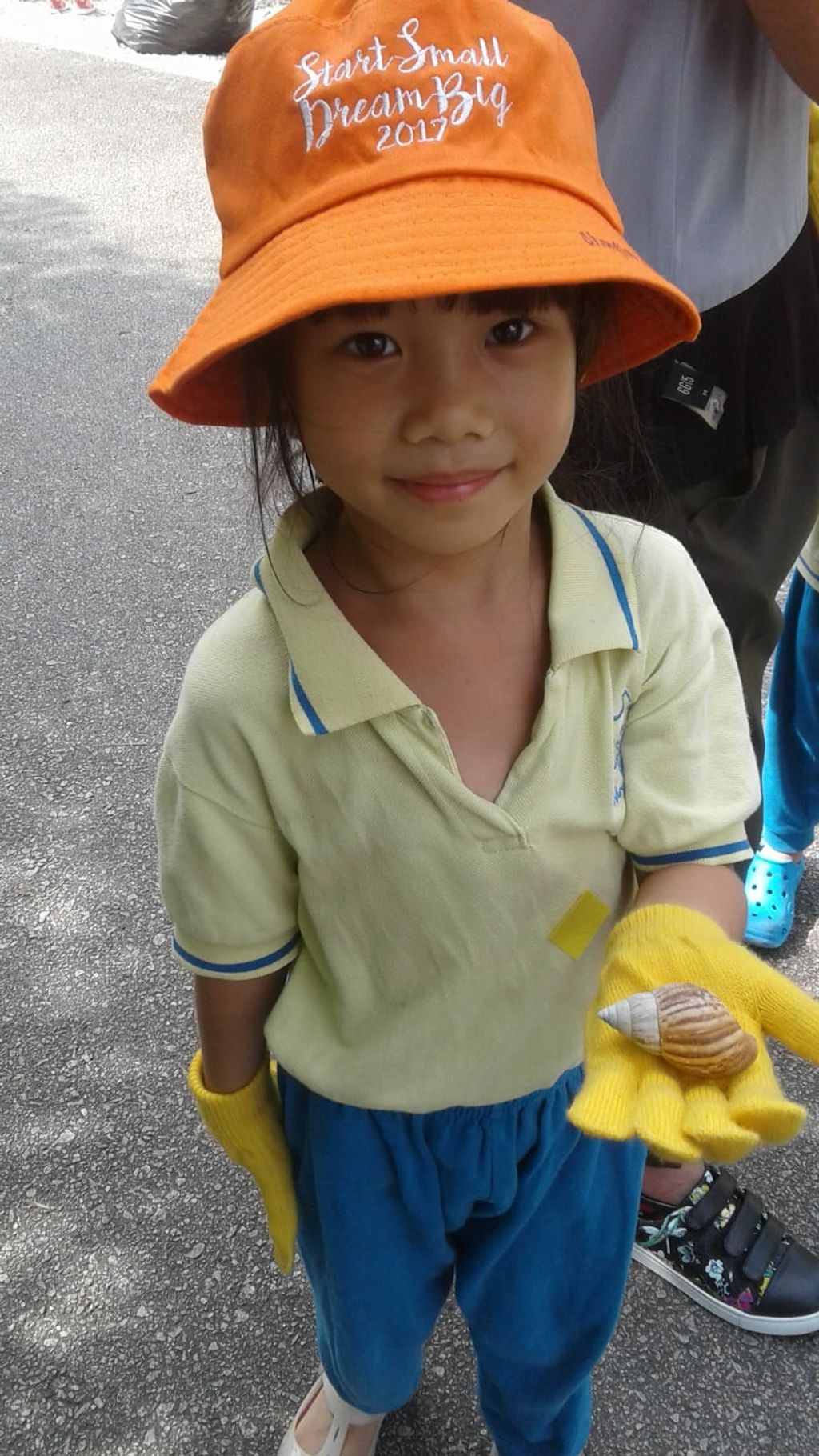 NurtureStars Punggol nurturing Punggol Waterway Park through pruning & park clean up in August 2018! — photo 12