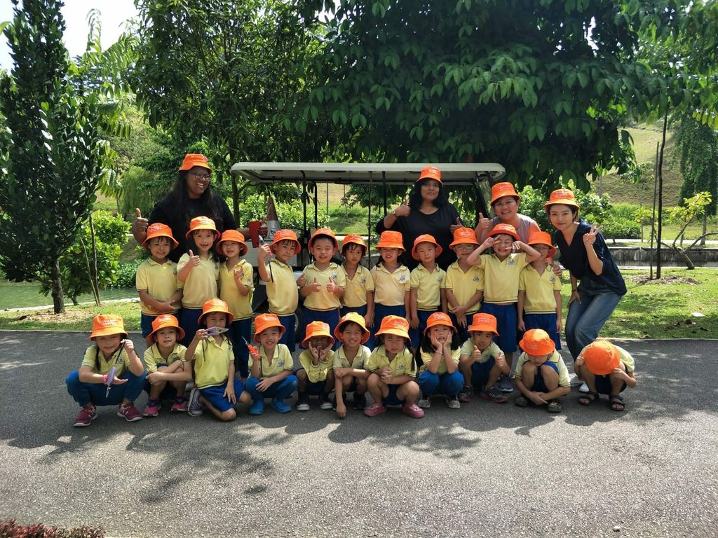 NurtureStars Punggol nurturing Punggol Waterway Park through pruning & park clean up in August 2018! — photo 1