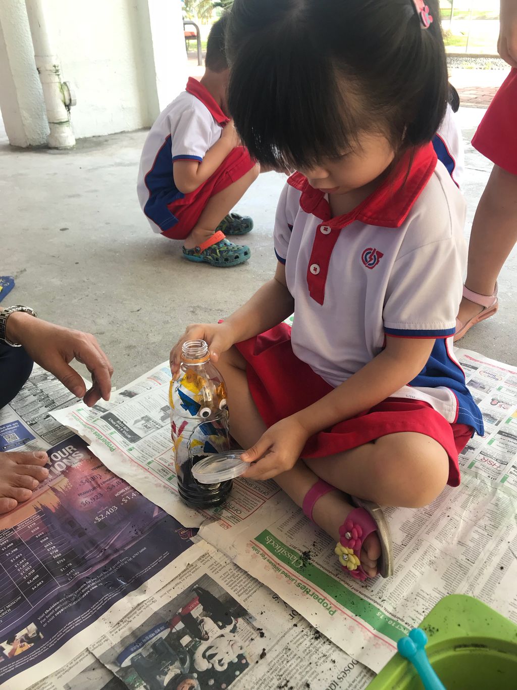 Upcycling our water bottles through planting — photo 8