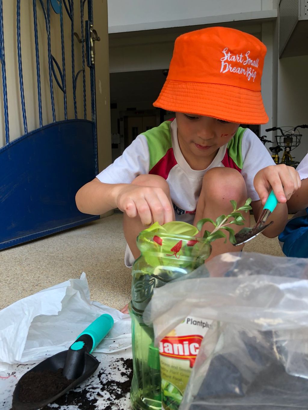 N2, K1 and K2 - A Small Step To Save Mother Earth (MY World @ Yishun Palm Breeze) — photo 3