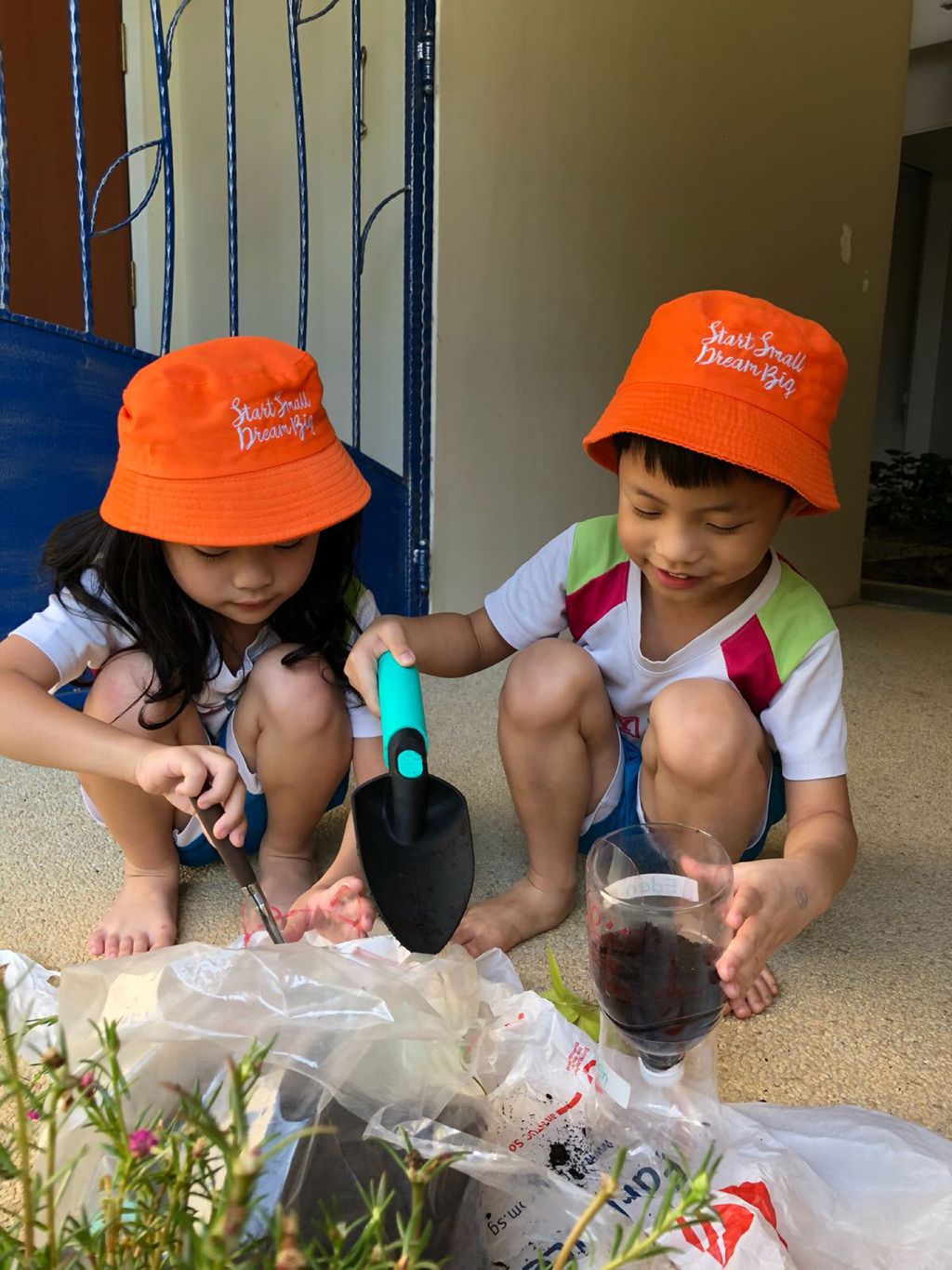 N2, K1 and K2 - A Small Step To Save Mother Earth (MY World @ Yishun Palm Breeze) — photo 5