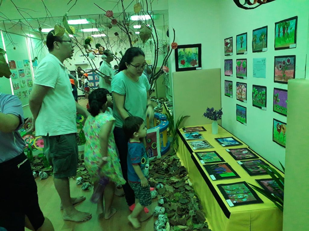 Upside Down Garden Art Exhibition cum charity on 17/08/2018 — photo 4