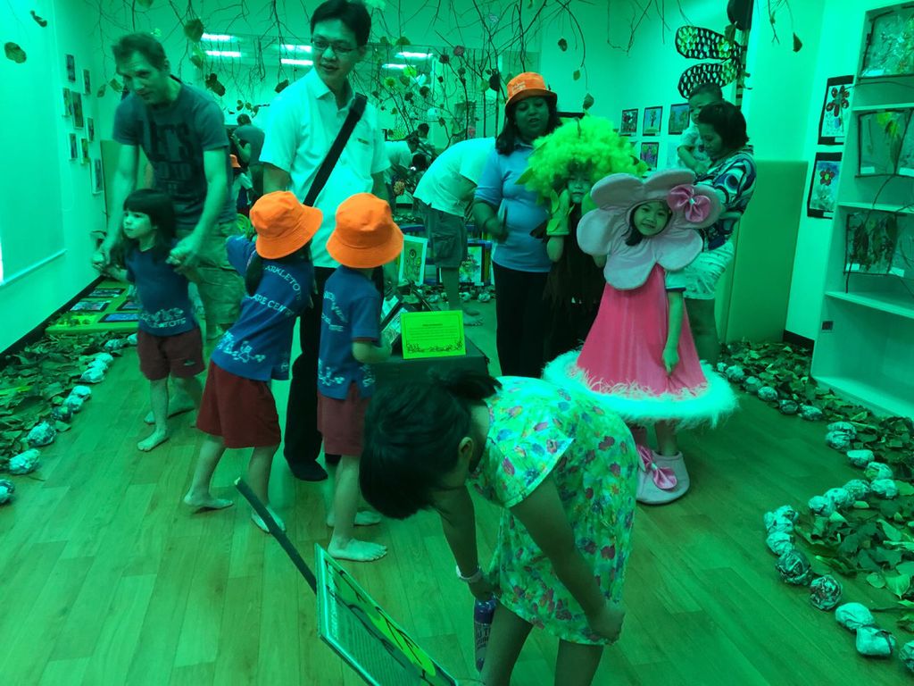 Upside Down Garden Art Exhibition cum charity on 17/08/2018 — photo 9