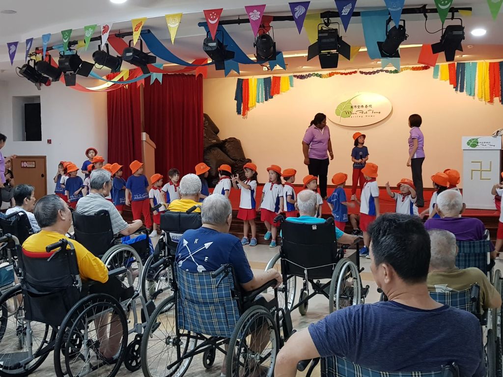 Visit to Man Fut Tong Nursing Home on 24/08/2018 — photo 3