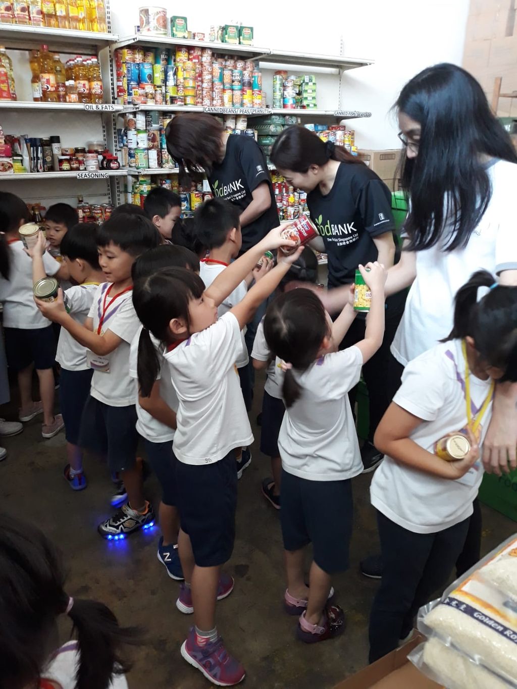 Singapore foodbank — photo 3