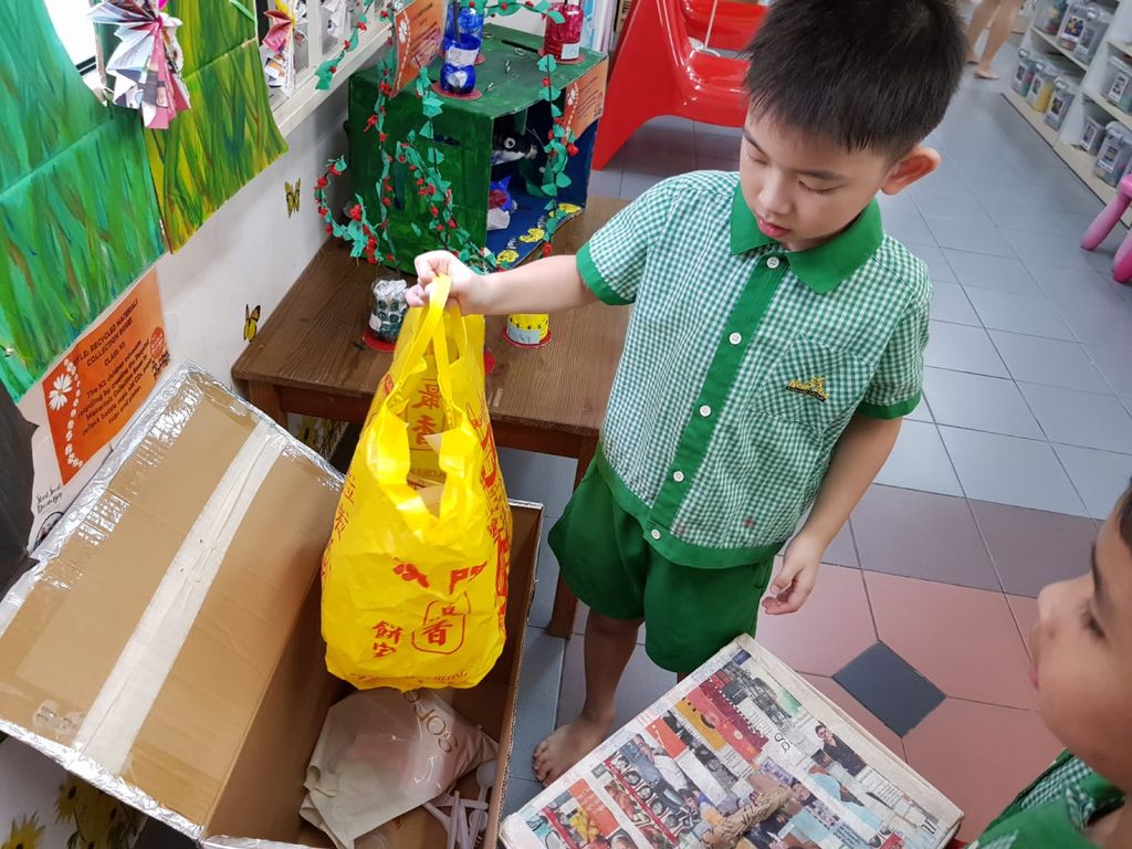 Collecting of Recycled Materials — photo 8