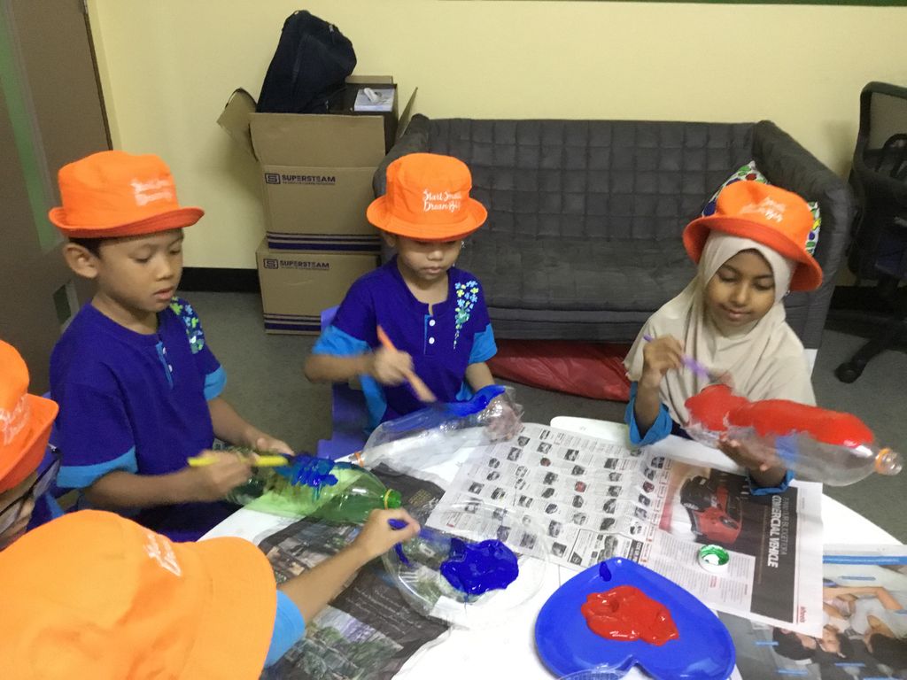 Preparation for Sporty T.R.A.S.H.formers Carnival — photo 5