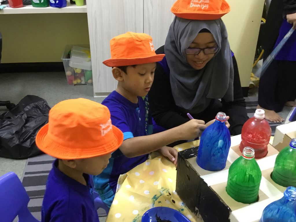 Preparation for Sporty T.R.A.S.H.formers Carnival — photo 6