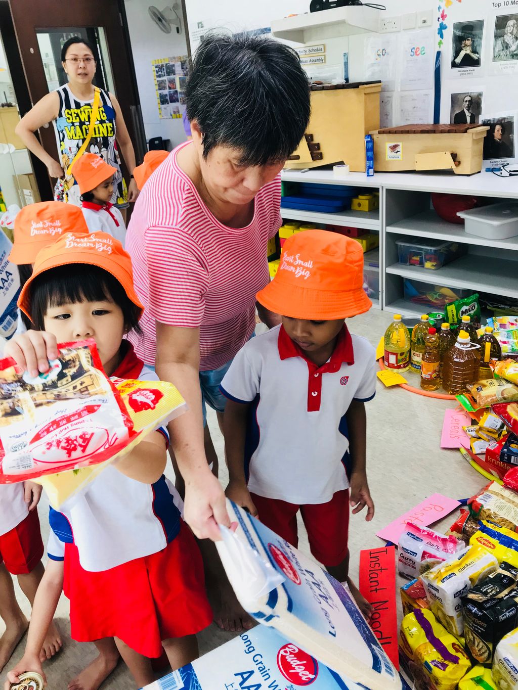SSDB 2018 Food Donation Drive — photo 9