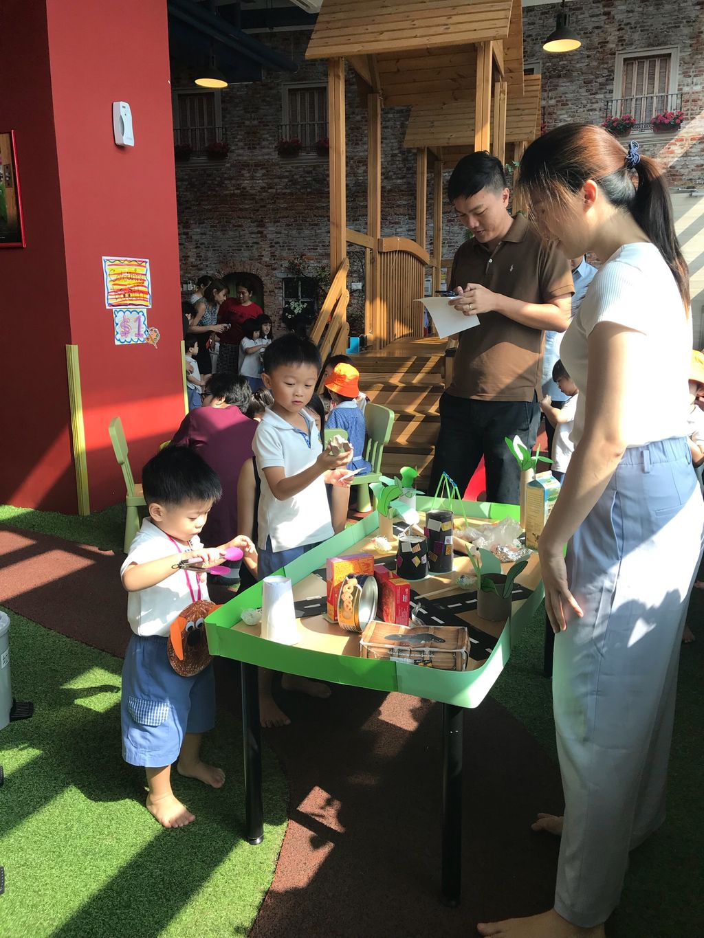 “Saving the Environment: Litter - free Singapore” Learning Vision@NUHS 25th June - 17th August 2018 — photo 2