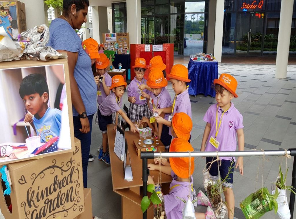 Cherie Hearts Kidz Campus @Pasir Ris Elias Mall - Event: Celebrate “Earth Day” at “Earth Week Carnival 2018” @Punggol Town Square on 19 April 2018 — photo 2