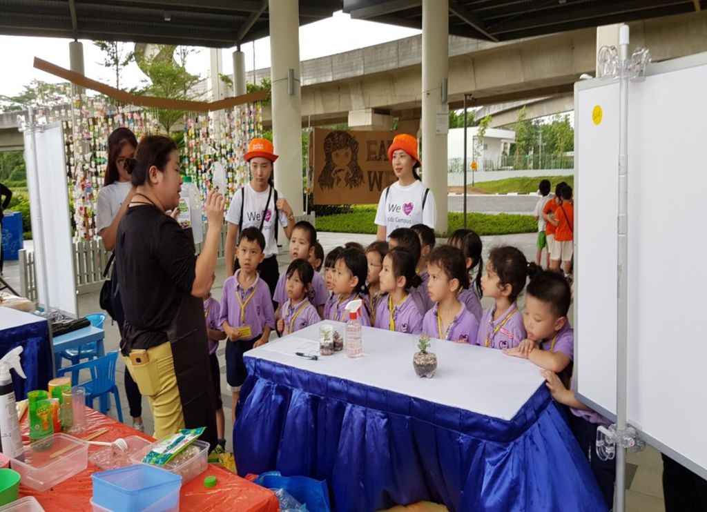 Cherie Hearts Kidz Campus @Pasir Ris Elias Mall - Event: Celebrate “Earth Day” at “Earth Week Carnival 2018” @Punggol Town Square on 19 April 2018 — photo 1
