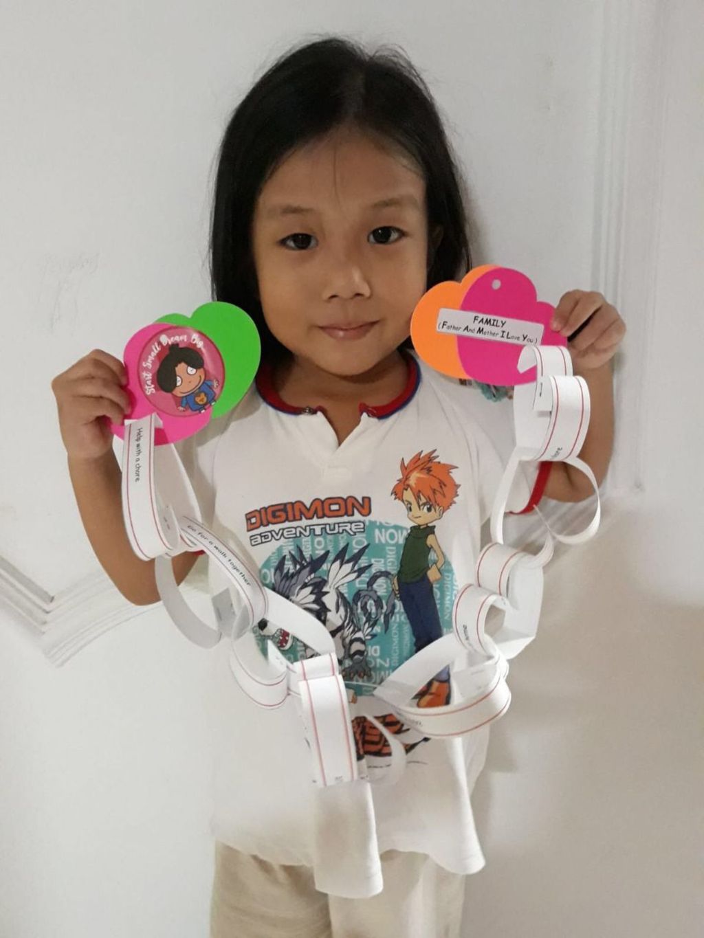 Care for Family: F.A.M.I.L.Y. Heart Streamers Craft — photo 2