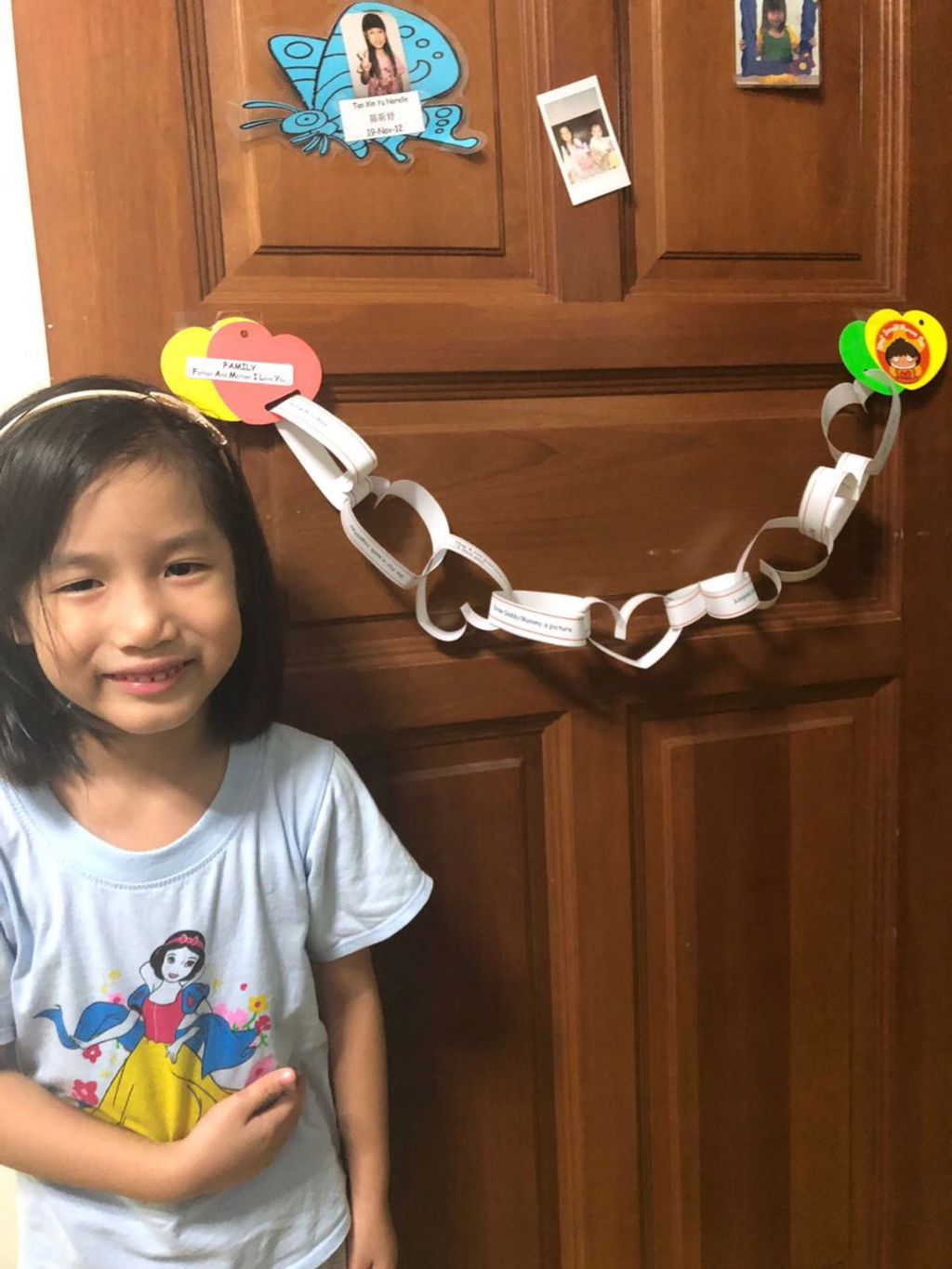 Care for Family: F.A.M.I.L.Y. Heart Streamers Craft — photo 3