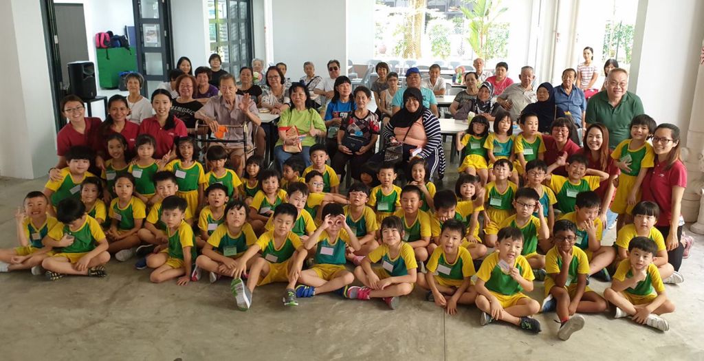 Care for Elderly: Exercise and Breakfast at TOUCH Senior Activity Centre — photo 1