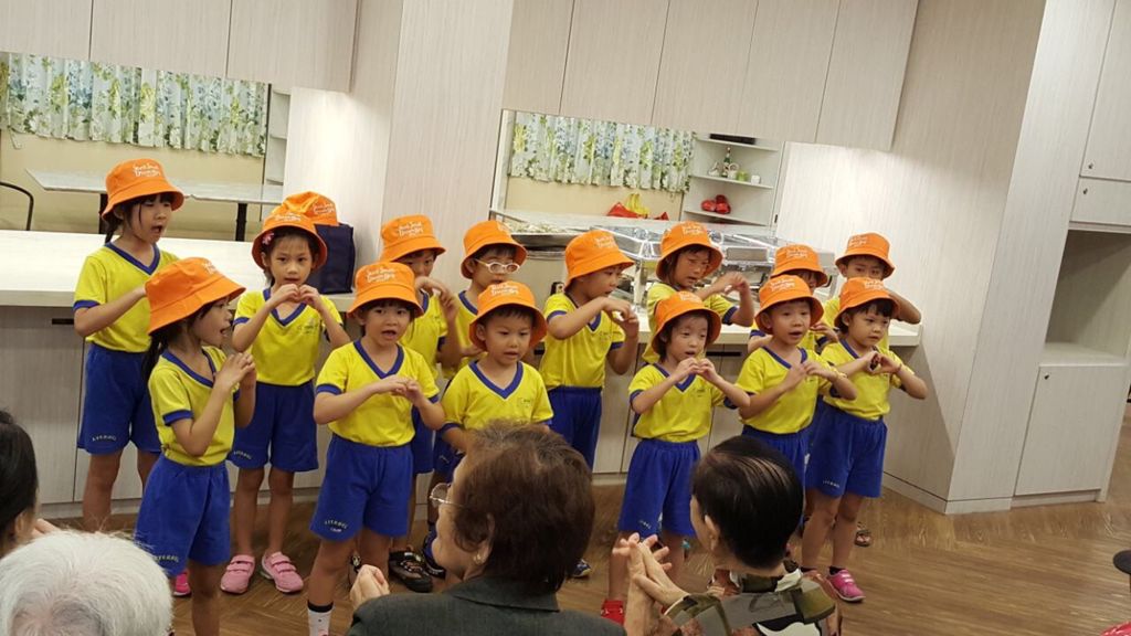 Our Visit To An Elder Care Centre — photo 3
