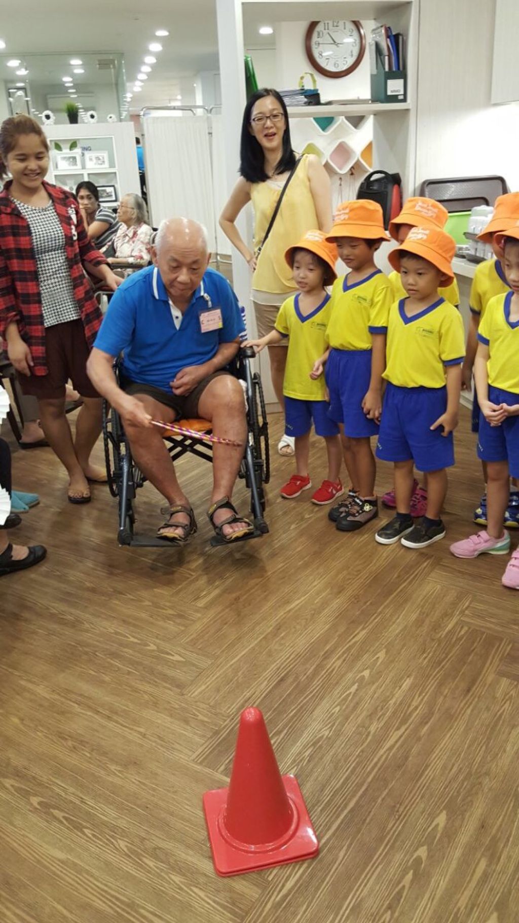Our Visit To An Elder Care Centre — photo 4