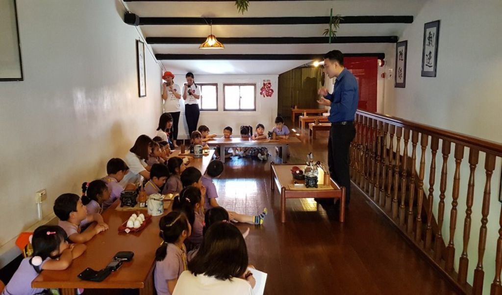 Cherie Hearts Kidz Campus @Pasir Ris Elias Mall - Event : “Excursion to Tea House on 8 May 2018 (Tuesday). and “Mother’s Day Celebrations on 11 May 2018