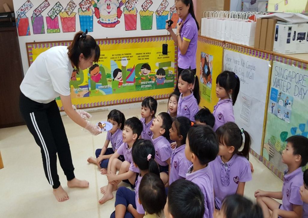 Cherie Hearts Kidz Campus @Pasir Ris Elias Mall - Event : “Excursion to Tea House on 8 May 2018 (Tuesday). and “Mother’s Day Celebrations on 11 May 2018 — photo 1