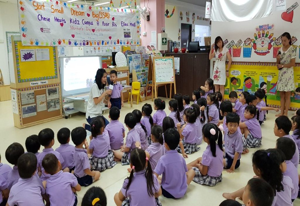 Cherie Hearts Kidz Campus @Pasir Ris Elias Mall - Event : “Excursion to Tea House on 8 May 2018 (Tuesday). and “Mother’s Day Celebrations on 11 May 2018 — photo 1