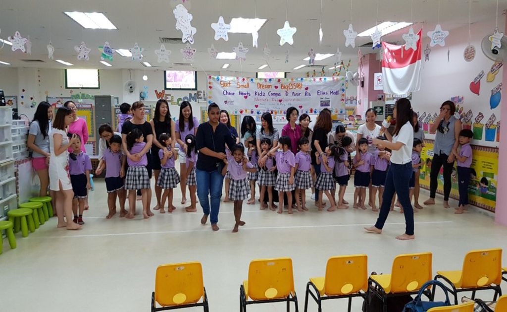 Cherie Hearts Kidz Campus @Pasir Ris Elias Mall - Event : “Excursion to Tea House on 8 May 2018 (Tuesday). and “Mother’s Day Celebrations on 11 May 2018 — photo 2
