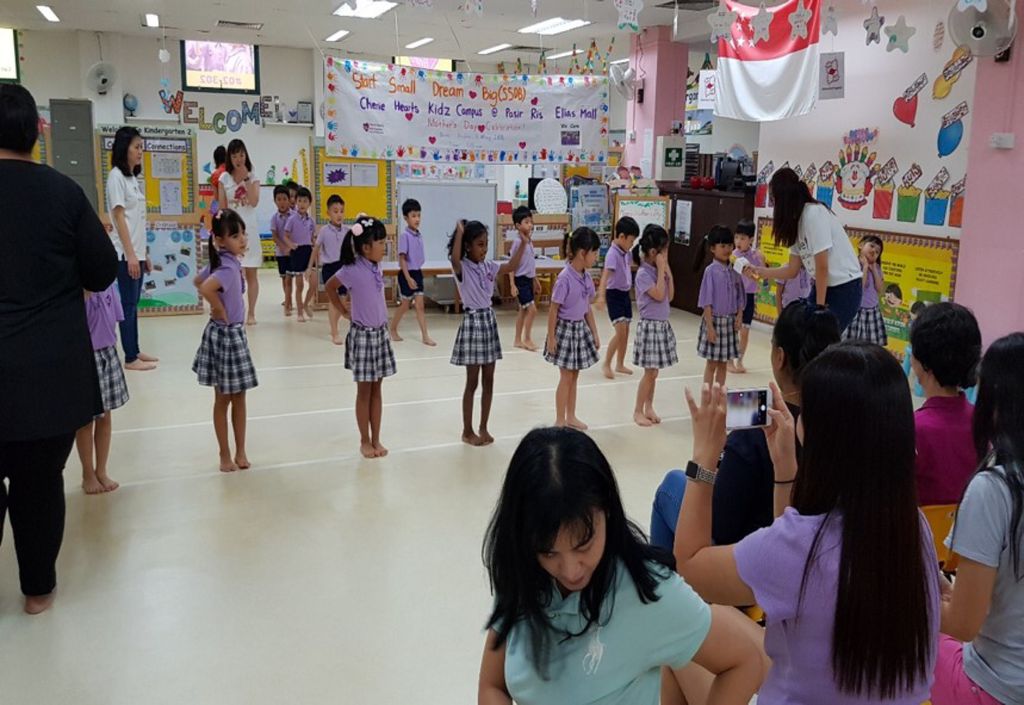 Cherie Hearts Kidz Campus @Pasir Ris Elias Mall - Event : “Excursion to Tea House on 8 May 2018 (Tuesday). and “Mother’s Day Celebrations on 11 May 2018 — photo 1