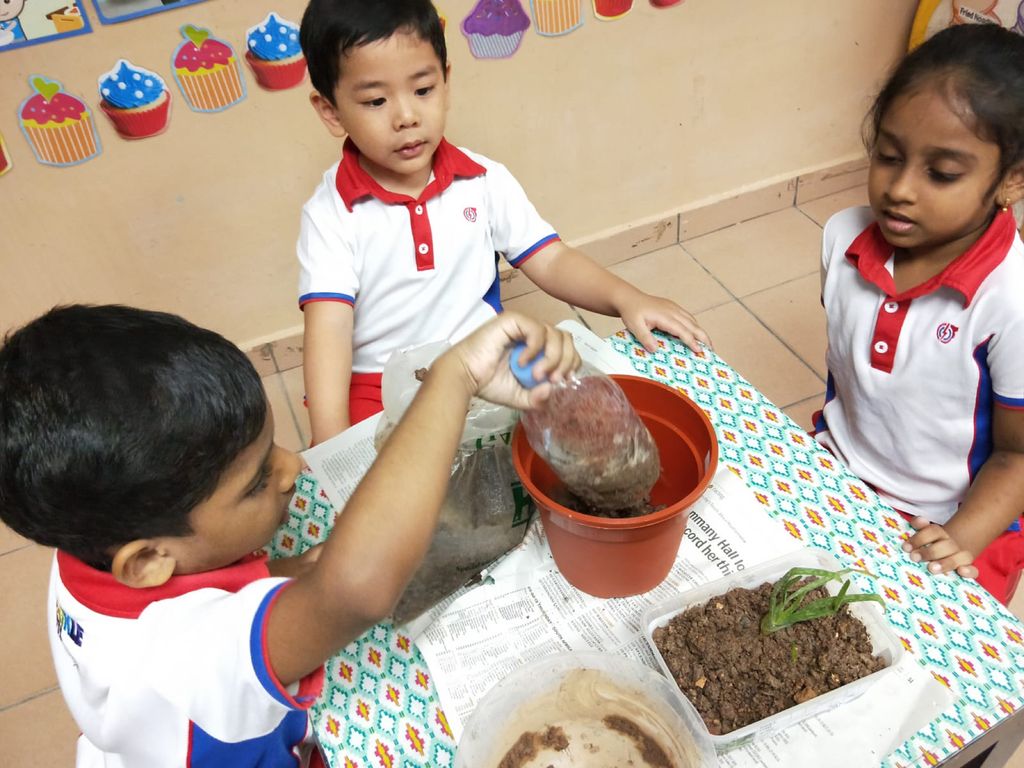 K1 Children in Actions — photo 1