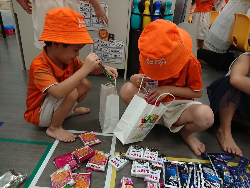 We give back with love and kindness — photo 12