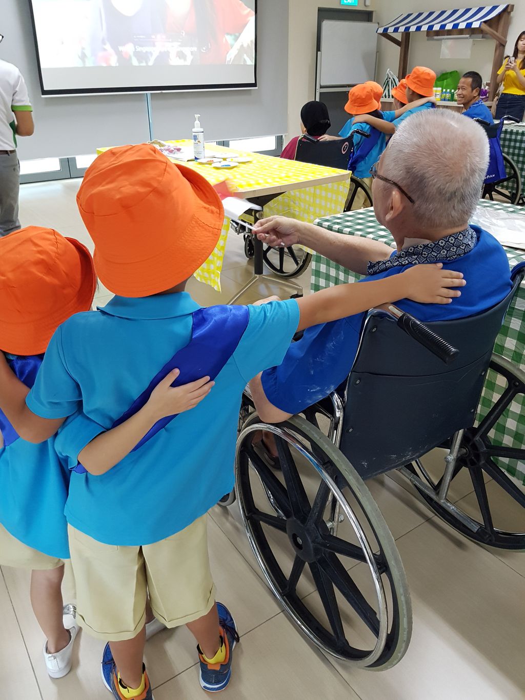 Love Spreads from the Garden - Pollination and Spreading of the Children’s Love — photo 7
