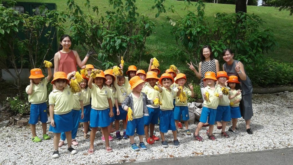 NurtureStars Punggol nurturing Punggol Waterway Park through organic mulching! — photo 2