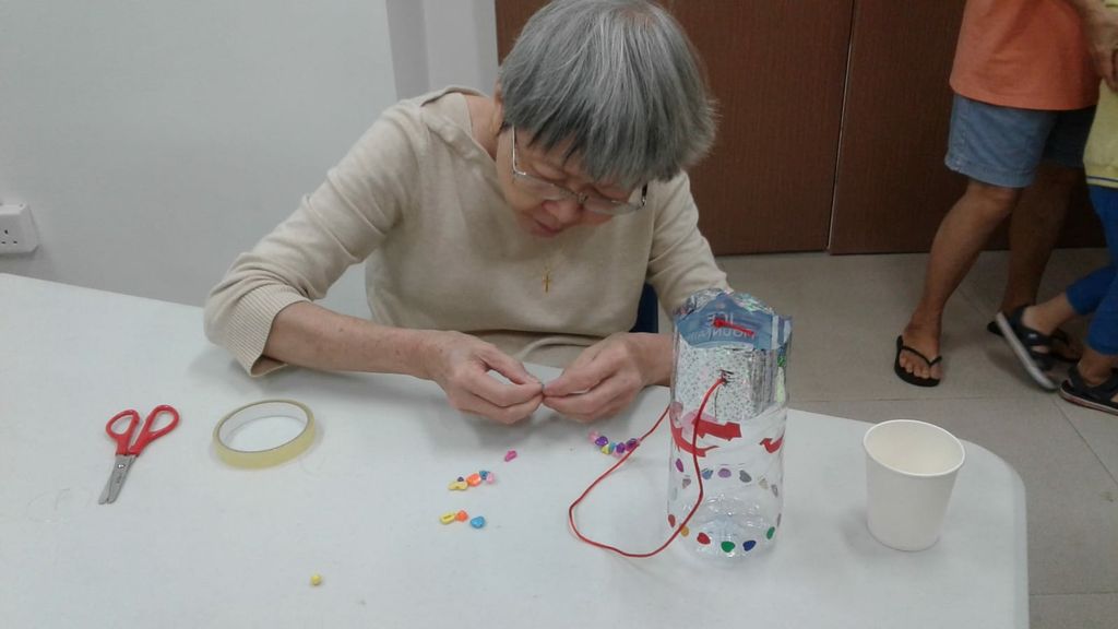 Mid Autumn Reunion With Seniors from MindCARE Senior Activity Centre to promote continuity of inter-generational bonding! — photo 6