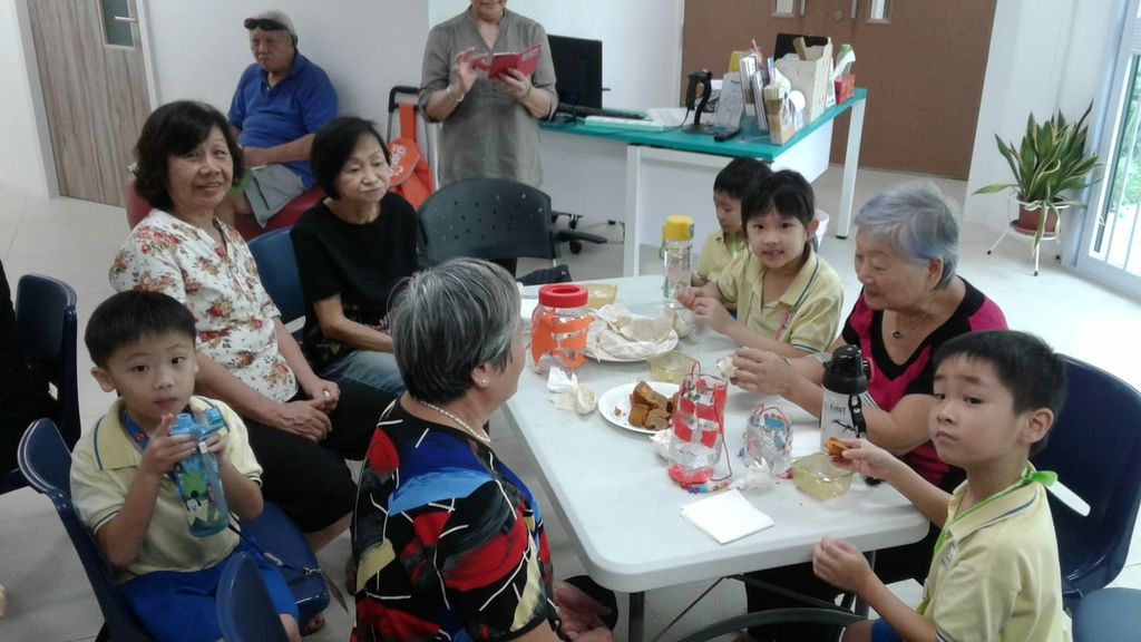 Mid Autumn Reunion With Seniors from MindCARE Senior Activity Centre to promote continuity of inter-generational bonding! — photo 1