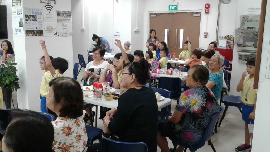 Mid Autumn Reunion With Seniors from MindCARE Senior Activity Centre to promote continuity of inter-generational bonding! — photo 7