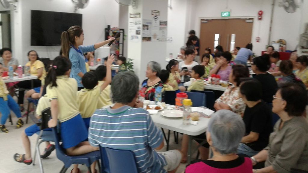 Mid Autumn Reunion With Seniors from MindCARE Senior Activity Centre to promote continuity of inter-generational bonding! — photo 12