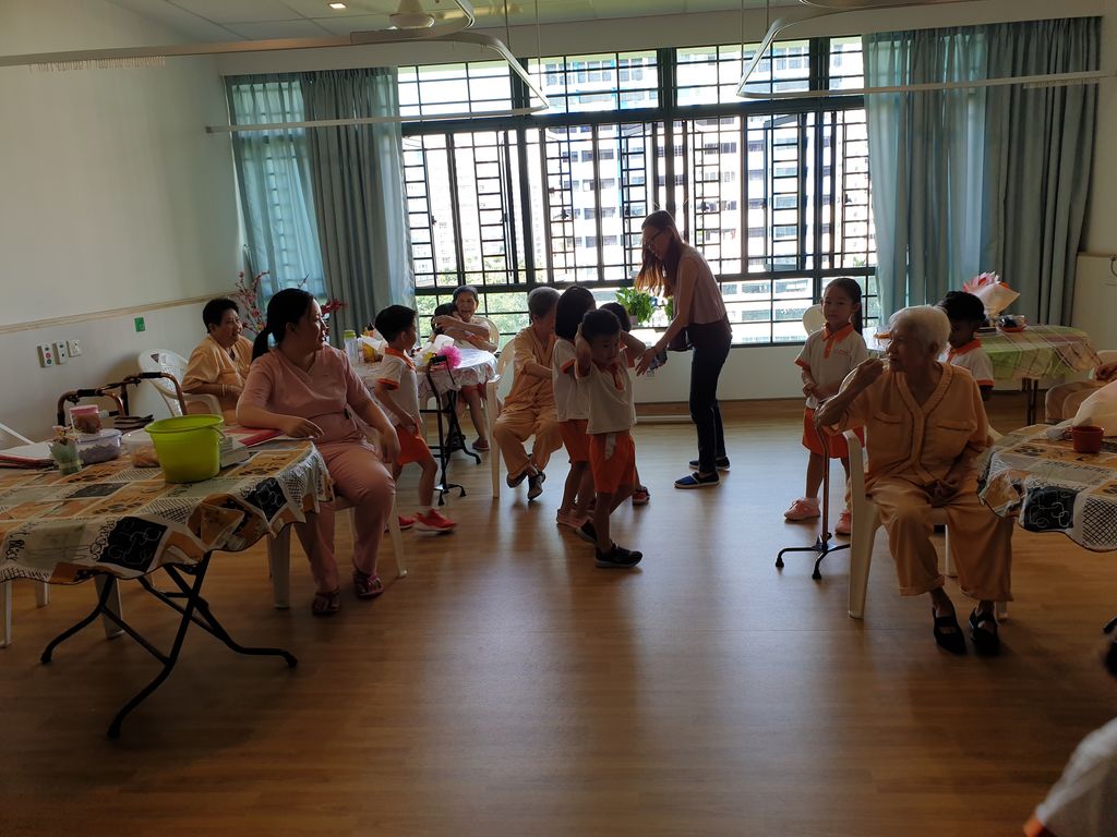 Spreading love to residents of Happy Villa on Mother's Day, 10 May 2019 — photo 1