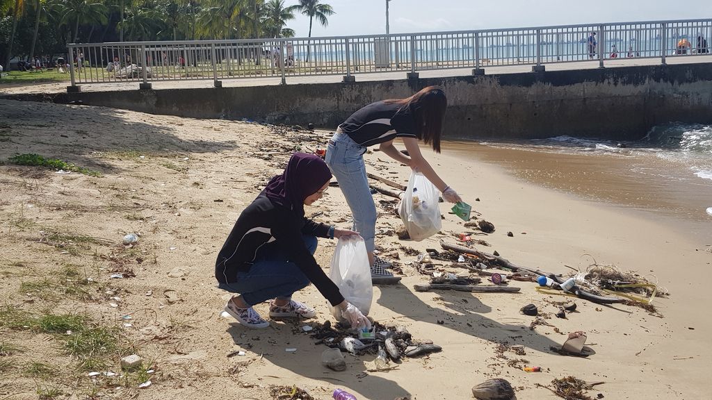 Beach clean up cum Father's day celebration — photo 2