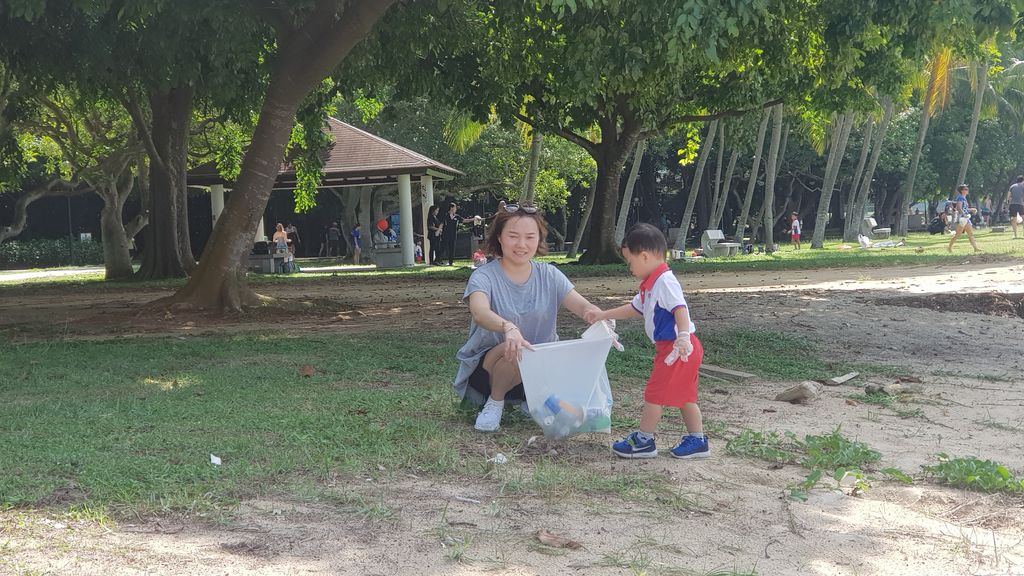 Beach clean up cum Father's day celebration — photo 3