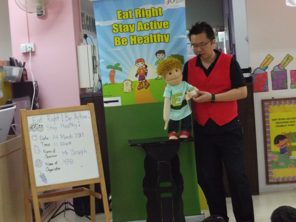 Eat Right! Stay Healthy! Be Active! Puppet Show (14 March 2017) — photo 1