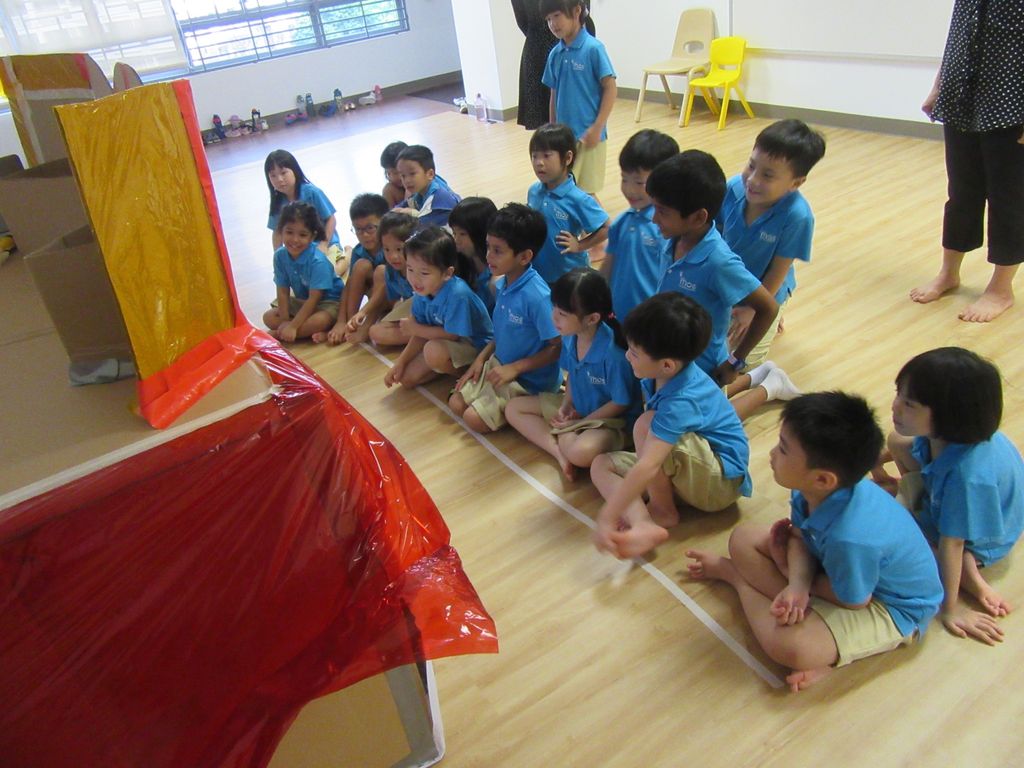Lights, Puppets, Action! — photo 1