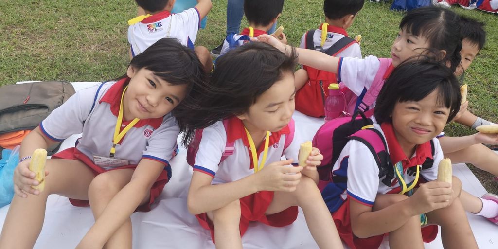 PCF Sparkletots Preschool @ Kampong Chai Chee 424 at East Coast Park: Eco-friendly picnic + beach clean up