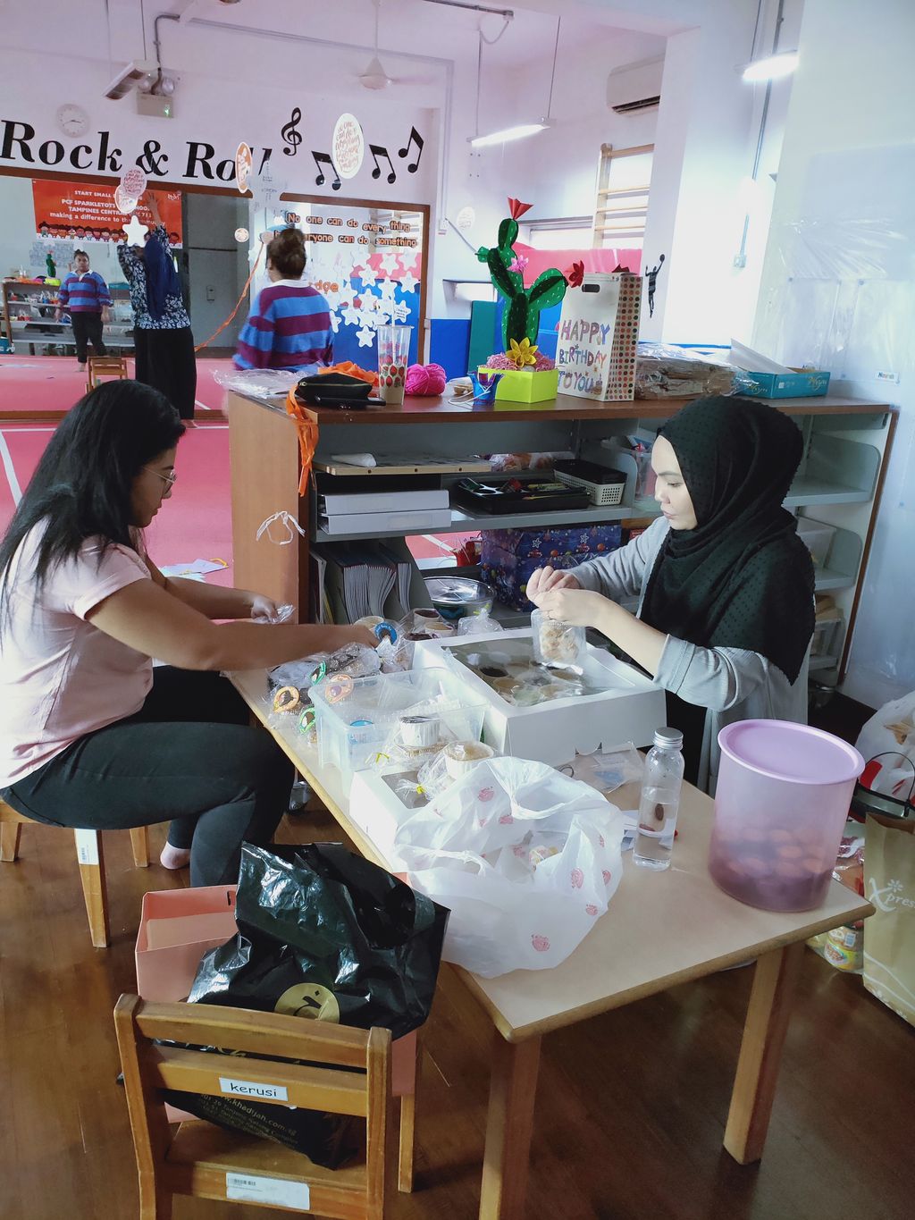 Parent Teachers Meet cum Crafts/Bake Bartertrade - Part 2 — photo 8