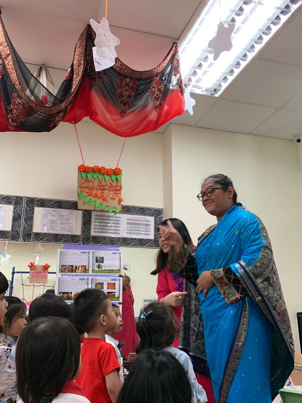 Gallery walk around the world during Racial Harmony Day — photo 1