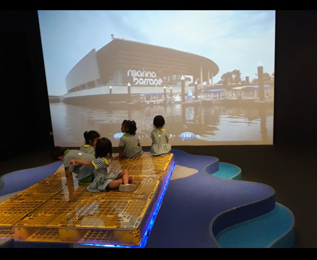 Pariposa Preschool Field Trips - Longkang Fishing and PUB NEWater plant — photo 1